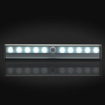 China Smart Motion Sensor Automatic On/Off Light Control Wireless LED Night Lights For Closet Cabinet Staircase for sale