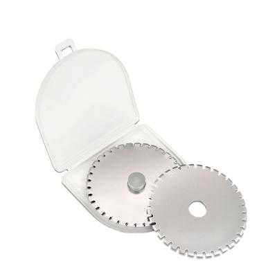 China Cutting Fabric Amazon Hot Selling Stainless Steel 45mm Skip Perforating Rotary Cutter Blades fits Most Rotary Cutter for sale