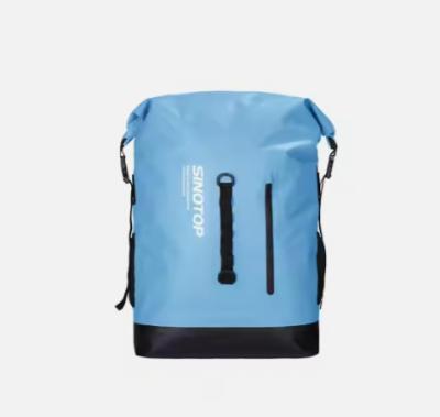 China Mochila esportiva de pvc para desporto ao ar livre mochila de caminhada à prova d'água 30L mochila de caminhada multifuncional para acampamento à venda