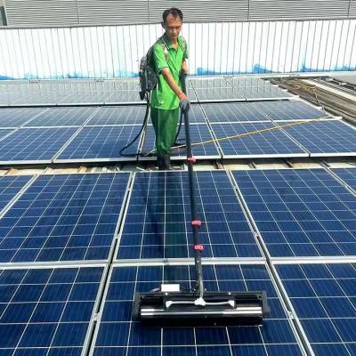 Chine Haute efficacité 3.2M 5.5M 7.2M Équipement de nettoyage automatique de panneaux solaires à l'eau sèche à vendre