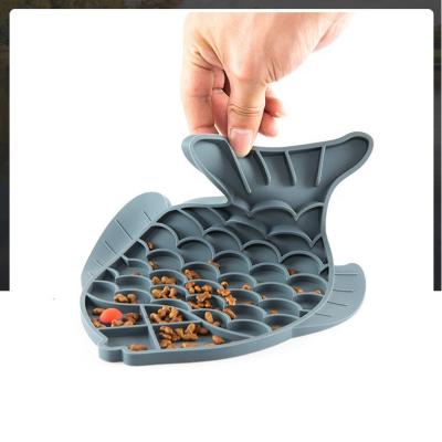 China High Quality Stocked Silicone Fish Footprints Flower Shapes Slow Food Bowl Dog Licking Dish Mat Bowl for sale