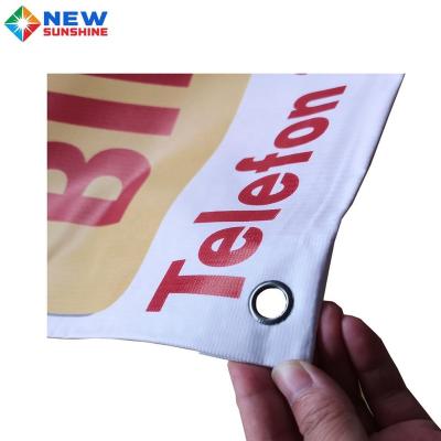 China Custom 2feet X 4feet Outdoor Hanging Banners Printing , Outdoor PVC Vinyl Banner for sale