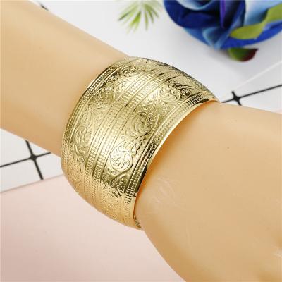 China High Quallity New European style punk large wide bracelet with adjustable opening carved snake animal bracelet jewelry for sale