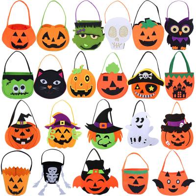 China Halloween Bags Hot Sale Halloween Decorations Cardboard Pumpkin Tote Bag Halloween Buckets For Candy Gifts Pinch for sale