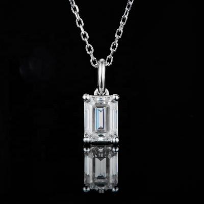 China Romantic 2022 1 Carat Rectangles Shape Moissanite Diamond 925 Sterling Silver Necklace for sale