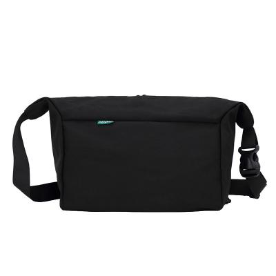 China Street Trend Shoulder Bag Trendy Casual Messenger Bag Men's Student Sports Outdoor Large Capacity Bags for sale