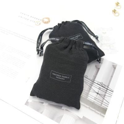 China Recyclable Promotional Black Gift Bags With Logo Photo Gift Pouch Washing Cotton Fabric Gift Bags for sale