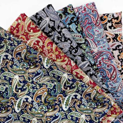 China Anti Pill No MOQ Small Paisley Floral Printing Cotton Fabric Knitted For Cloth for sale