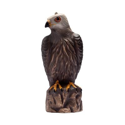 China Realistic Eagle Hunting Decoy Weed Bird Scarer Garden Outdoor Hunting Decor for sale