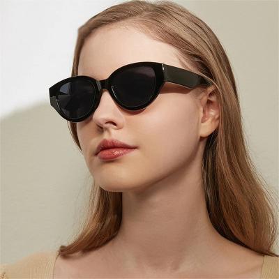 China Fashion Sunglasses Women Oval Sunglasses Retro Shape Men Jelly Blue Purple Eyewear Shades UV400 Cat Eye Colorful Sun Glasses for sale