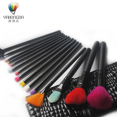 China Angular Blush Soft Fashion Hair Makeup Tool Cheap OEM Make Up Brush Kit With Bag for sale