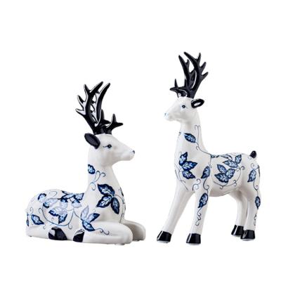 China Antique Country Art Sculpture Creative Hand Painted Elk Statue Chinese Ceramic Animal Ornament Home Decoration for sale