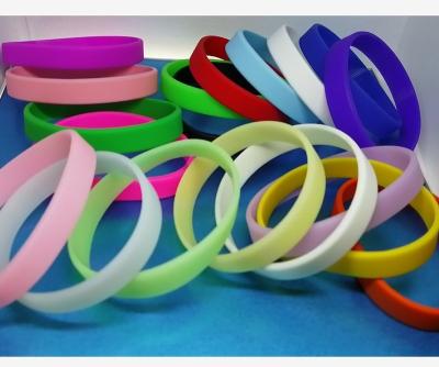 China Europe 202mm Silicone Rubber Wristbands Wholesale Empty Rubber Wristbands Wristbands for sale