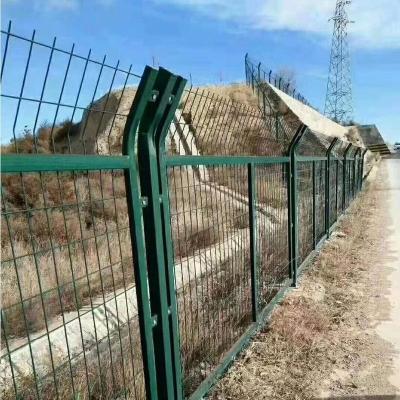 China Best Selling Easily Assembled PVC Coated Galvanized Welded Wire Mesh Fence for sale