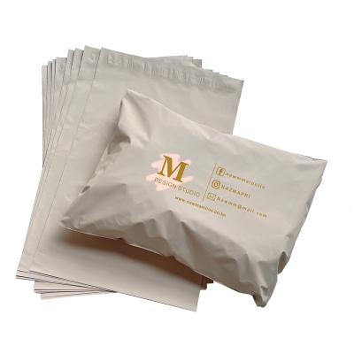 China Strong Adhesive Biodegradable Clothing Mailing Mailer Personalized Large T-shirt Packaging Mailing Bag for sale