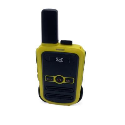 China outdoor kd C52 2w 128 channels hot selling hytera uhf two way radio mini walkie talkie for sale