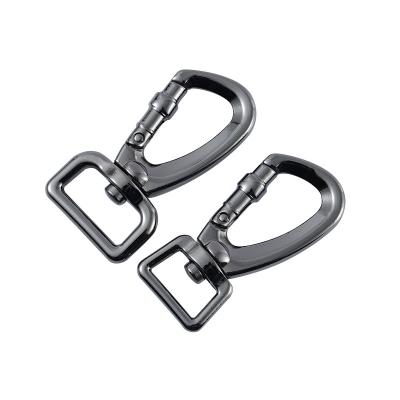 China Best Metal Pet Rope Hardware Hook Buckle Outdoor Zinc Alloy Carabiner Dog Buckle Bag Hardware Accessories Hook Buckle for sale