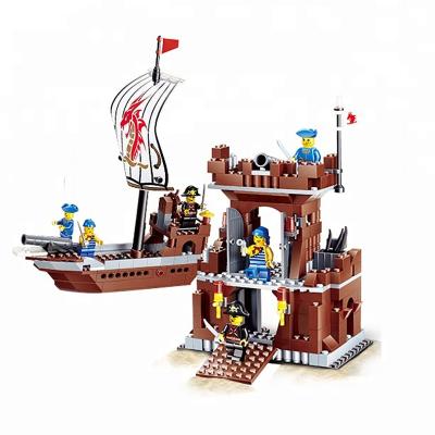 China 431pcs non-toxic cheap linking micro pirate building block for preschool kids for sale