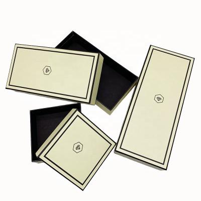 China 2020 Wholesale Luxury Custom Recyclable Logo Jewelry Packaging Paper Gift Box For Bracelet And Pendant for sale