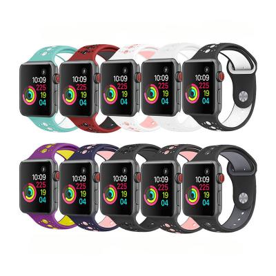 China Sport Replacement Strap Compatible With iwatch Series 6/5/4/3/2/1 Se Sport Soft Silicone Watch Band for sale