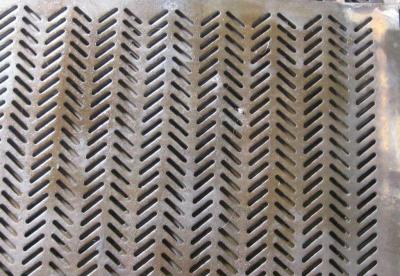 China SGS Slotted Slit Edge 1250mm Ss 304 Perforated Sheet for sale