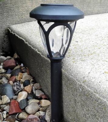 China Classic Black high output solar path lights outdoor for Walkway for sale