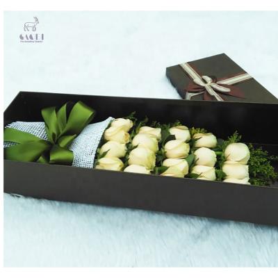 China Handmade Custom Logo Printed Long Stem Fresh Roses Flower Packaging Boxes for sale