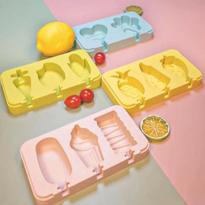 China Sustainable Homemade Popsicle Molds Fruit Shape Flexible Silicone Popsicle Molds Reusable DIY Silicone Popsicle Ice Cream Mold With Lid for sale