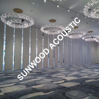 China Modern Economical Soundproof Acoustic Sliding Mobile Conference Room Folding Partition for sale