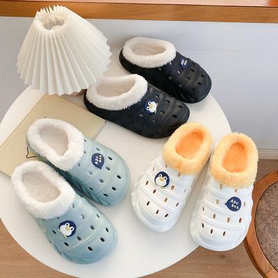 China Comfortable Plush Slippers Platform Shoes Men Women Couples Waterproof Unisex Fur Sandals Slippers for Women Winter Fur Hobbles Penguin Ladies Kawaii for sale