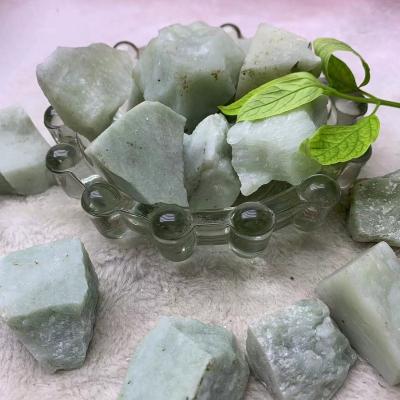 China Wholesale High Quality People Healing Open Rough Pale Green Raw Stone Crystal Healing Stones for sale