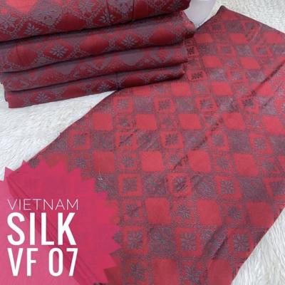 China Vietnam Apparel Anti-static Material Polyester 100% Silk Fabric For Dress for sale