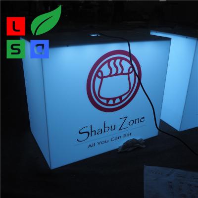 China Outdoor35W 650mm Led Cube Light Box Sign Front Store Hanging 3D LED Schaufenster zu verkaufen