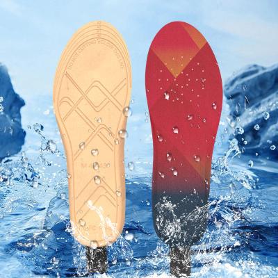 China Keep Warm Rechargeable Wireless Foot Pad Outdoor Sports Electric Heated Heated Insoles For Shoes for sale