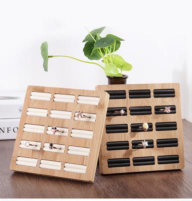 China Portable Jewelry Display Board Tray Jewelry Display Distributing Earrings Bamboo and Wooden Shop Display Stand for sale