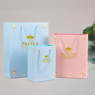 China Luxury Gift Shopping Bag Gold Foil Recyclable Customized Printed Paper Paper Bag With Handles for sale