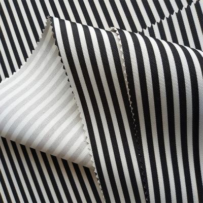 China 200gsm Anti-static Black White Stripe Printed PU Coated Waterproof 600d Polyester Oxford Beach Chair Fabric for sale