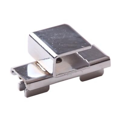 China YiXiu AF031 Garment Shop Channel Accessories Use For Supermarket Channel Bracket AF031-001 for sale