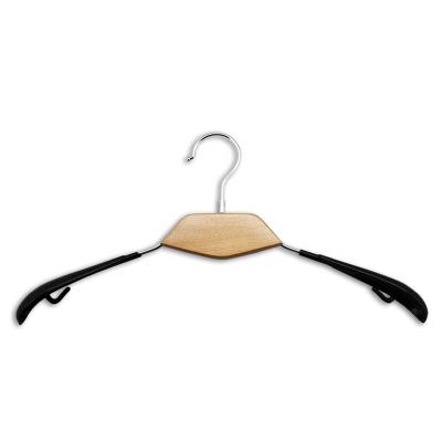 China Sustainable Clothing Store Metal Hardware With Wooden Clothes Hangers Wet Hanging Coat Hook Customized Size for sale