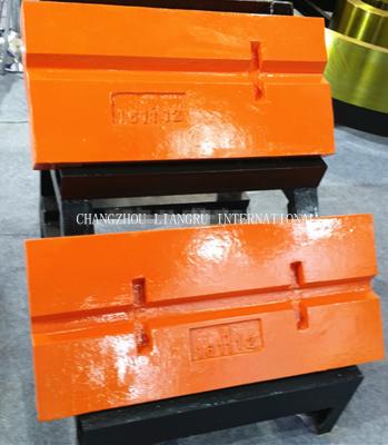 China Wear Resistant Blow Bars For Impact Crushers , Metso / Cedarapids Bar Crusher Spare Parts for sale