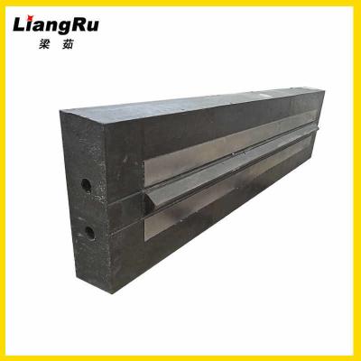 China Casting Blow Bars For Impact Crushers , Quarry Aggregates Reclyding Bar Crusher Spare Parts for sale