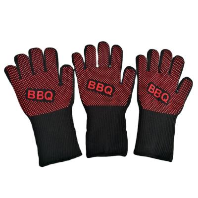 China Heat Resistant Silicone Dotted Grilling Gloves High Temperature Resistant Barbecue Oven Gloves for sale