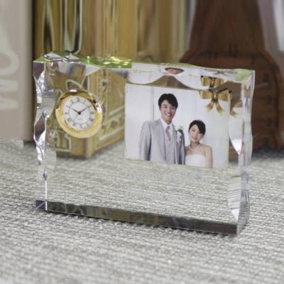 China Europe wholesale k9 square table clock crystal souvenirs personalized custom logo photo frame desk crystal clock for keepsake gift for sale