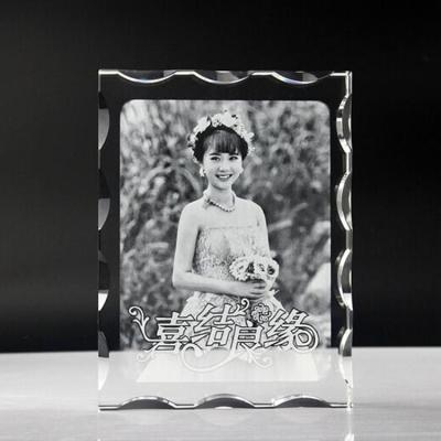 China Europe Souvenir Pattern Sublimation Gift Fashion Cheap Custom Wedding Crystal Table Clock for sale