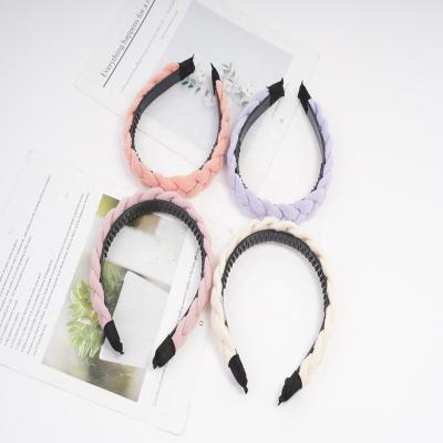 China New Headdress Fashion Women's Headband Cool Candy Color Autumn Hair Band Anti Slip Teeth Headwear Girl's Braid Hair Accessories for sale