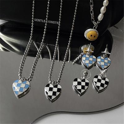 China Fashionable Retro Vintage Checkerboard Female Love Metal Earrings And Neck Dangle Lace Beads Heart Checkerboard Plaid Necklace for sale