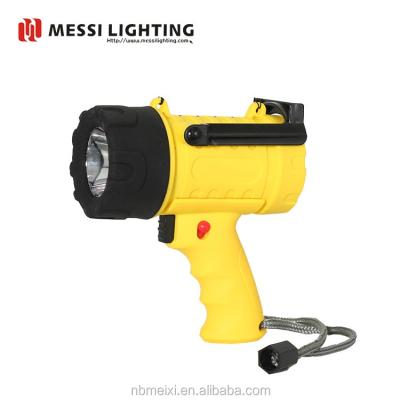 China Industrial Rechargeable 5W XPG LED Flashlight, Outdoor Spotlight, Waterproof LED Spot Light with 380lm for sale