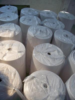 China Absorbente que graba en relieve el paquete adaptable del tamaño del rollo del tejido de la ayuda grande del papel sanitario en venta