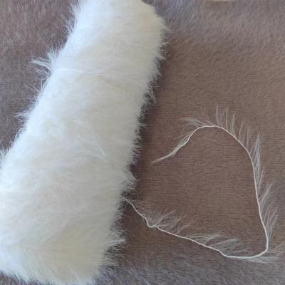 China Farbgebundene Langfedergarne 5,0 cm Nm5,5 Imitation Mink Garne Weiß Socken Garne zu verkaufen