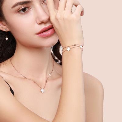 China 2023 18k Gold Stainless Steel Chunky Flat Clover Necklace Earring Wholesale TRENDY and Statement Emerald Jewelry Bracelet Set for sale